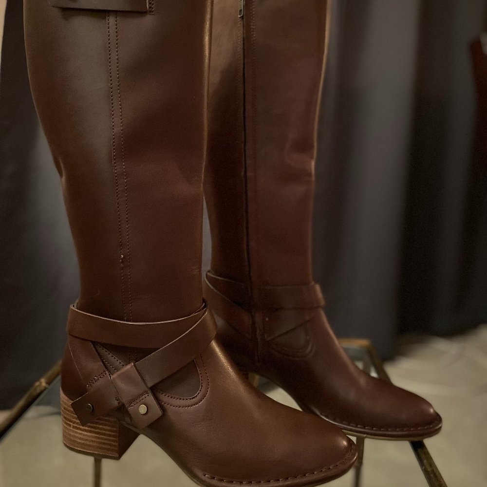 UGG Brown Leather Boots